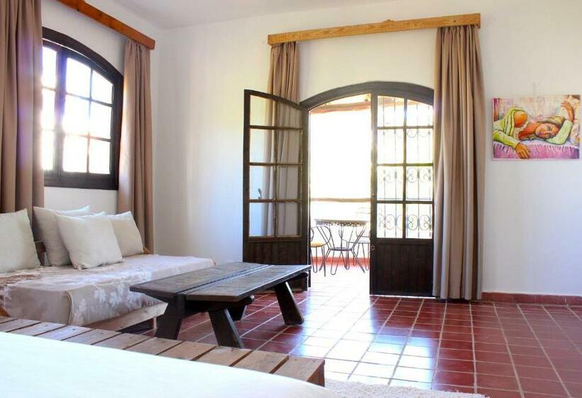 غرفة ديلوكس مزودة بشرفة, Dar Maria   Maison D Hôtes