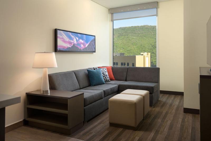 キングサイドベッドのスタンダードワンルーム, Hyatt House Monterrey Valle San Pedro