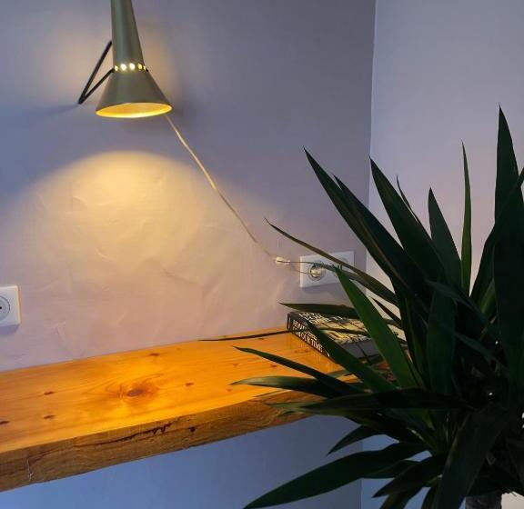 带大床的标准间, L Adret Du Bois