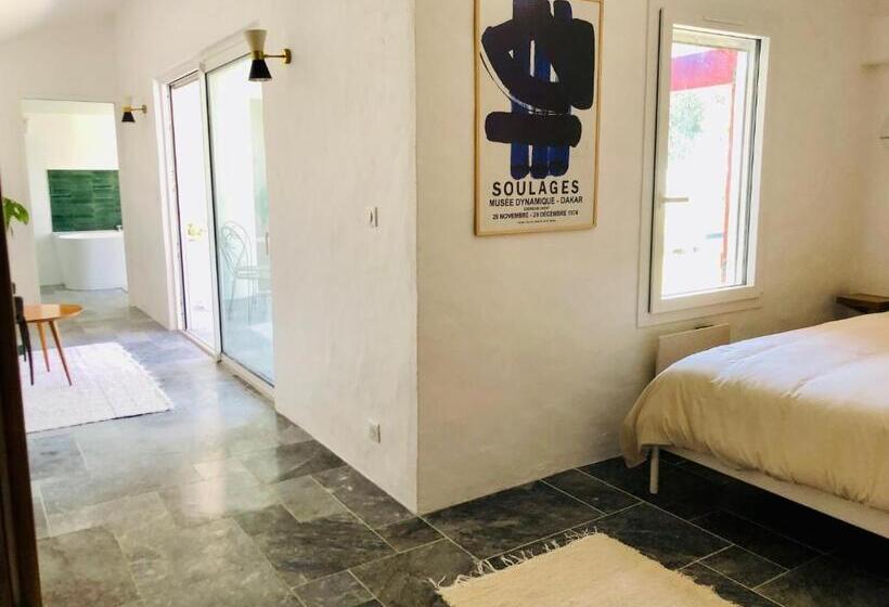 带大床的标准间, L Adret Du Bois