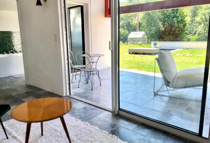 带大床的标准间, L Adret Du Bois