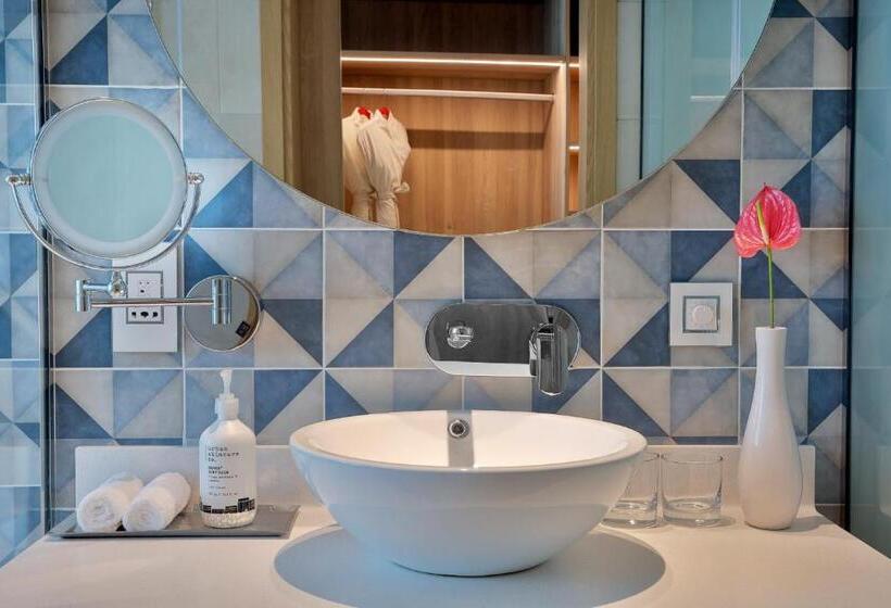 اتاق پرمیوم, NH Collection Dubai The Palm