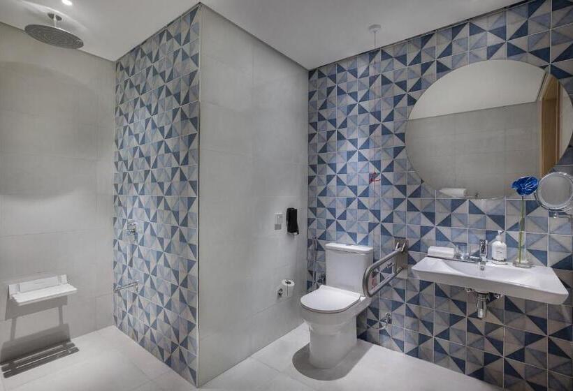 اتاق لوکس خانوادگی, NH Collection Dubai The Palm