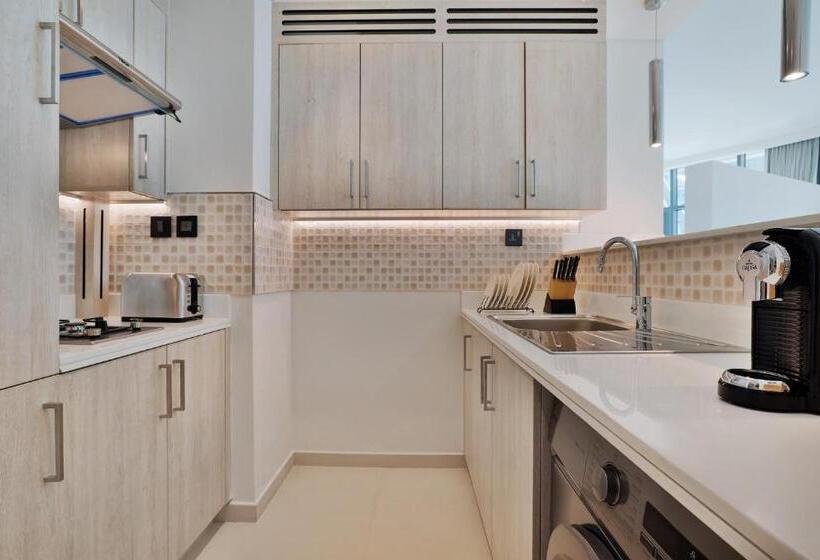 استودیوی سوپریور, NH Collection Dubai The Palm