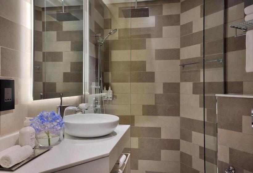 استودیوی سوپریور, NH Collection Dubai The Palm