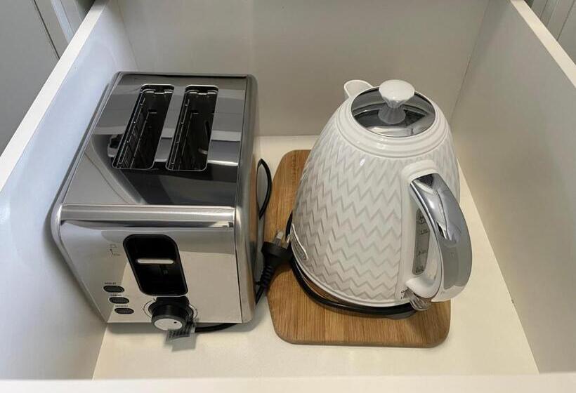 غرفة ديلوكس سرير كينج, Coastal Motel