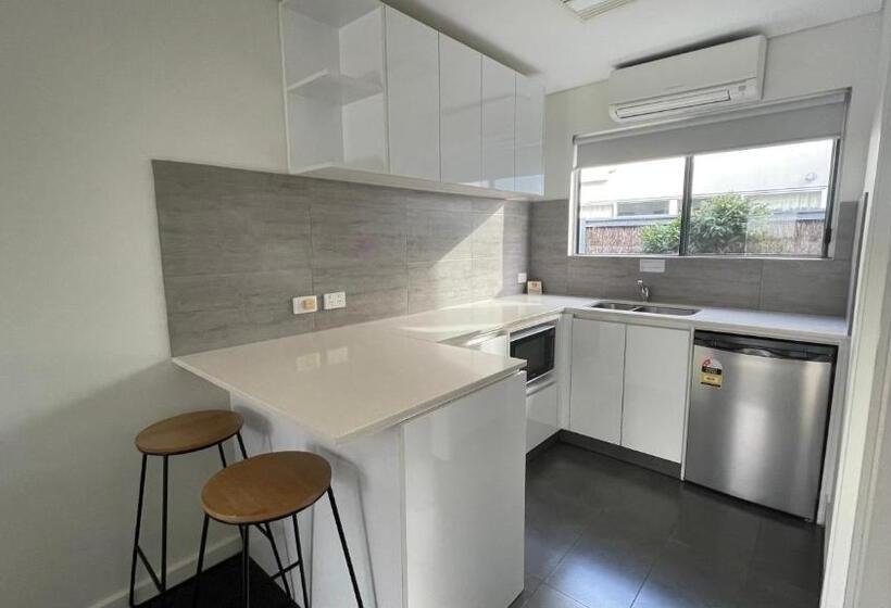 غرفة ديلوكس سرير كينج, Coastal Motel