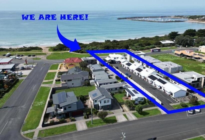 منزل 3 غرف نوم, Coastal Motel