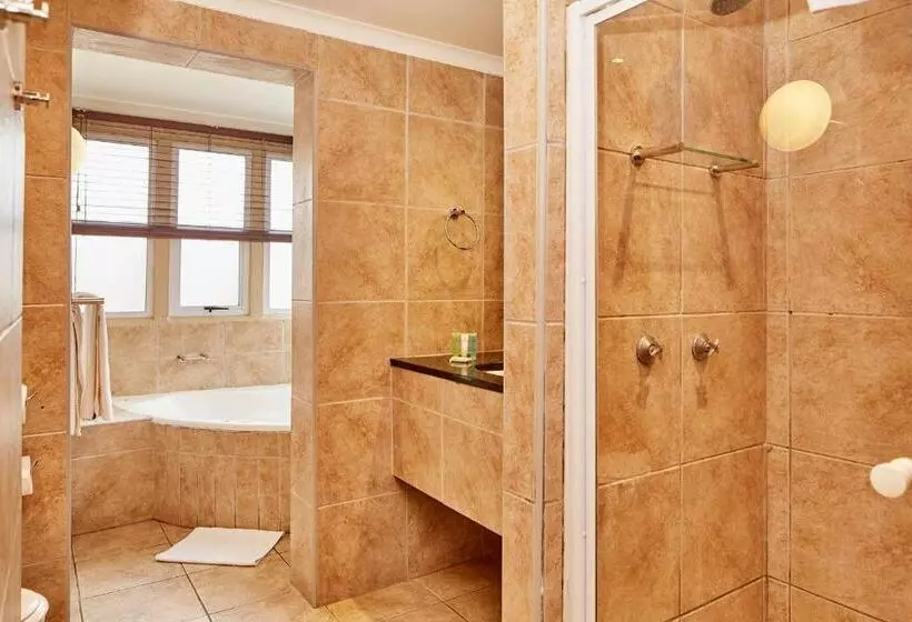 シャレー1寝室, First Group Midlands Saddle And Trout
