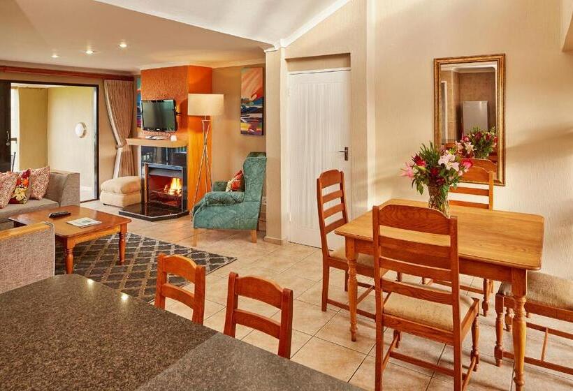 בקתת חדר, First Group Midlands Saddle And Trout