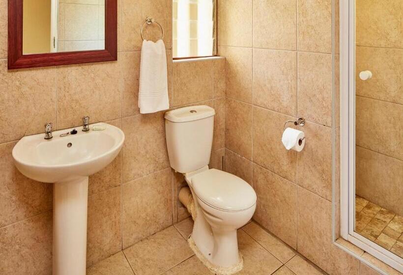 בקתת חדר, First Group Midlands Saddle And Trout