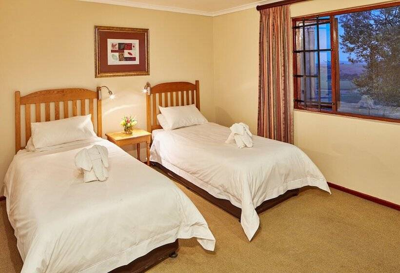 בקתת חדר, First Group Midlands Saddle And Trout