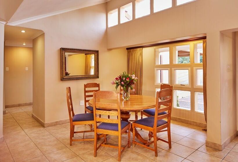 בקתת חדר, First Group Midlands Saddle And Trout