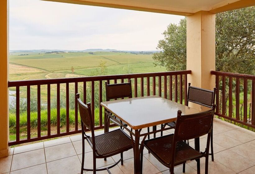 בקתת חדר, First Group Midlands Saddle And Trout