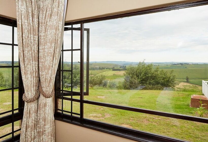 בקתת חדר, First Group Midlands Saddle And Trout