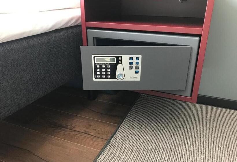 Quarto Deluxe, First Hotel Central