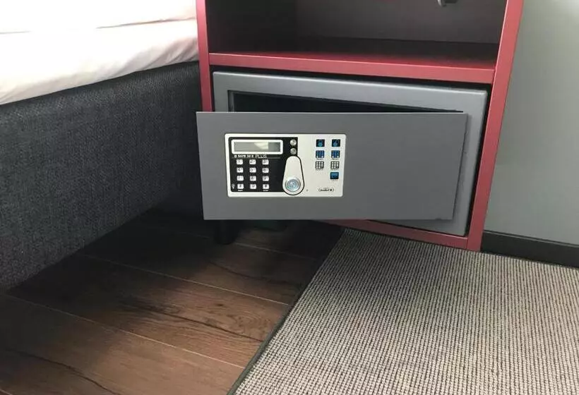 デラックスルーム, First Hotel Central