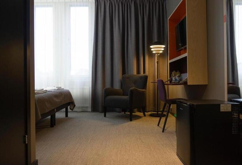 장애인용 디럭스룸, First Hotel Central