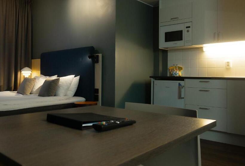 Семейное Студио, First Hotel Central