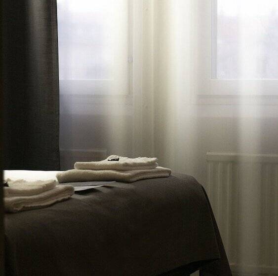Quarto Superior, First Hotel Central
