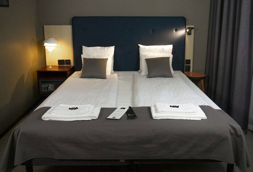 Quarto Deluxe, First Hotel Central