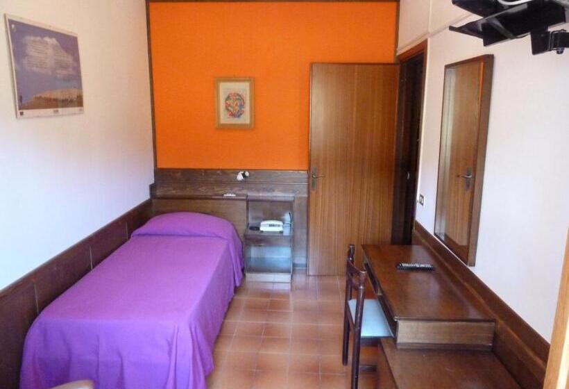 חדר סטנדרט יחיד, Caldora