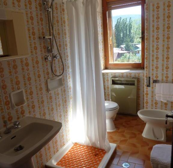 חדר סטנדרט, Caldora