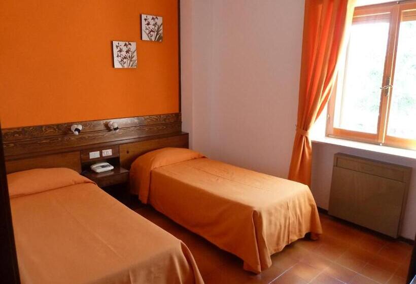 חדר סטנדרט, Caldora