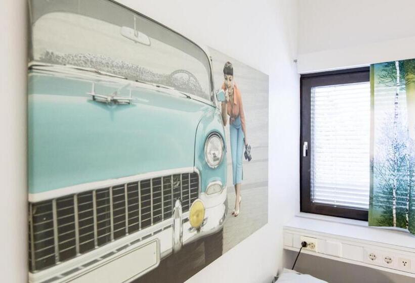 バス共有のスタンダードルーム, Forenom Hostel Vantaa Airport