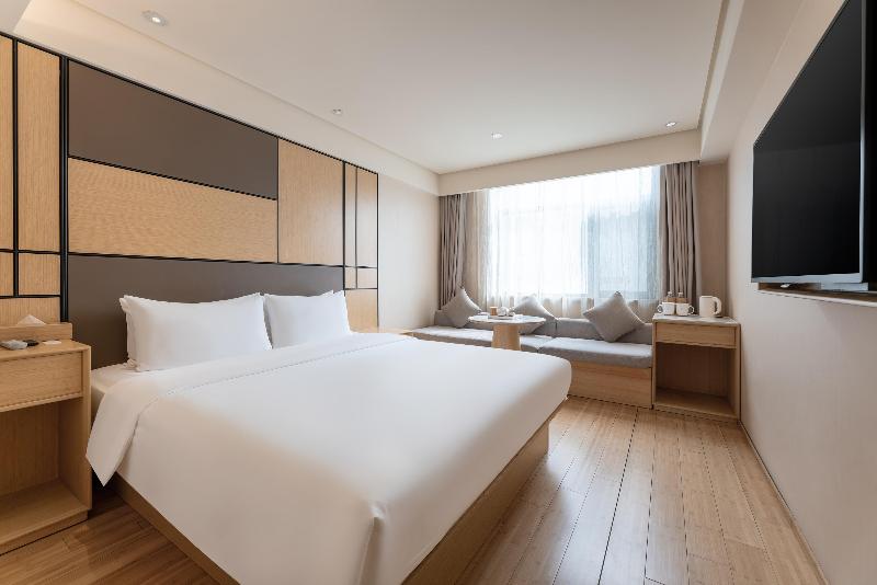 غرفة قياسية سرير كينج لذوى الإحتياجات الخاصة, Holiday Inn Express & Suites Aiken, An Ihg