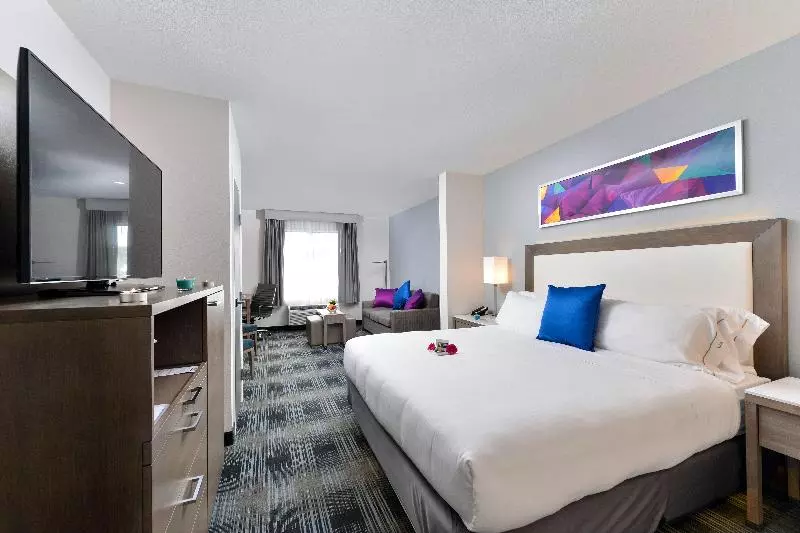 身障者適用スイートルーム, Holiday Inn Express & Suites San Diego   Mission Valley, An Ihg