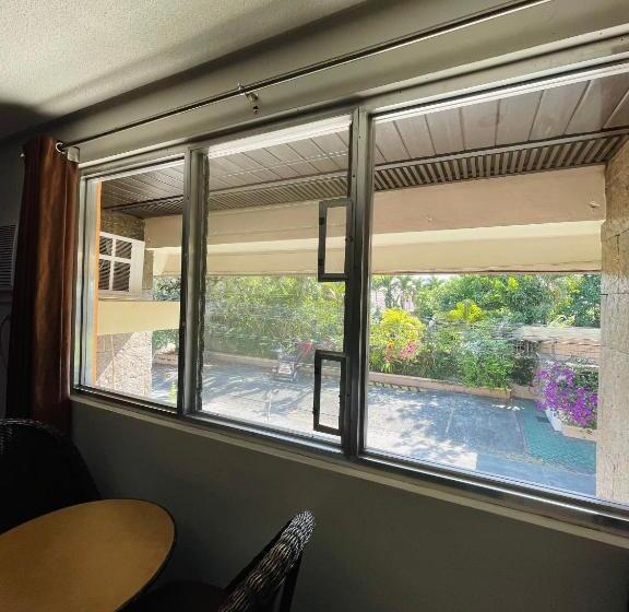 اتاق استاندارد یک نفره, Maharajah