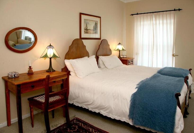 غرفة قياسية مطلّة علي البحر, Moonglow Guest House