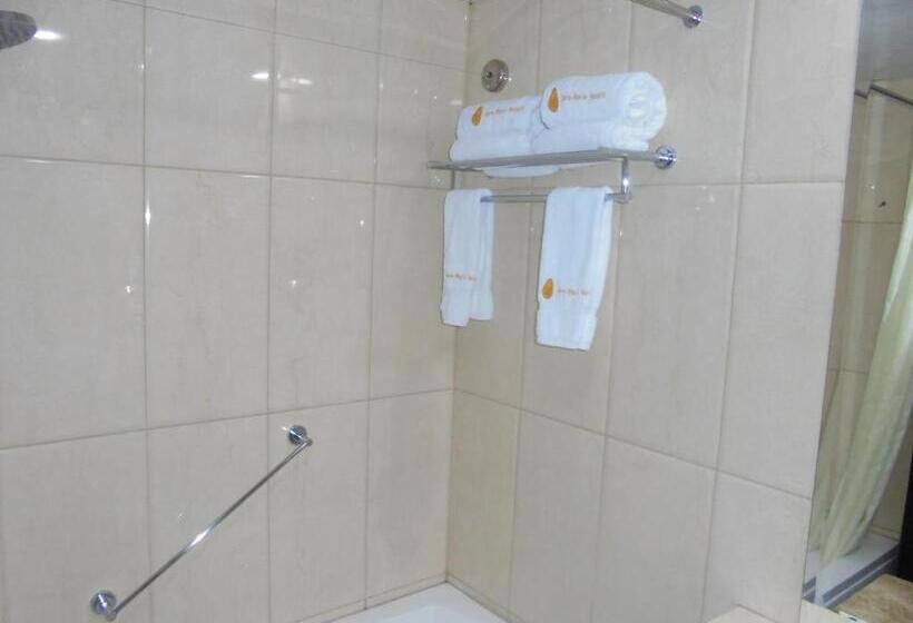 اتاق استاندارد, Saromaria