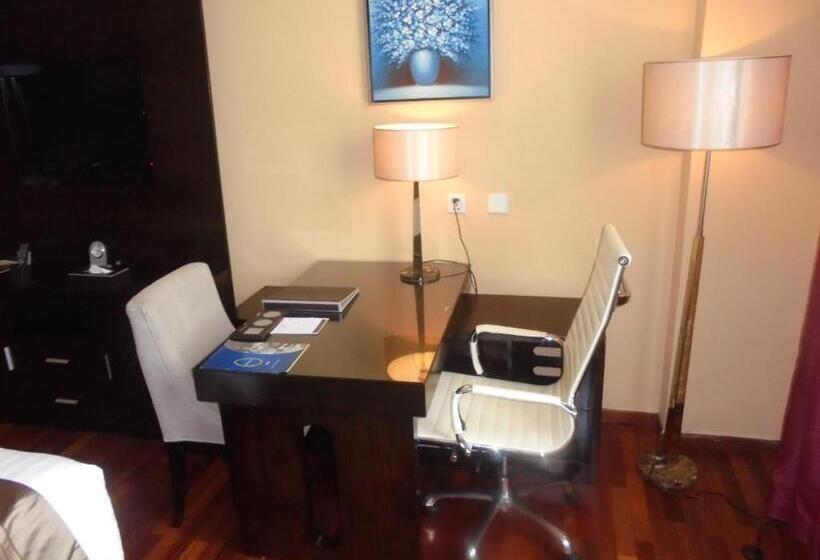 اتاق استاندارد با تخت بزرگ, Saromaria