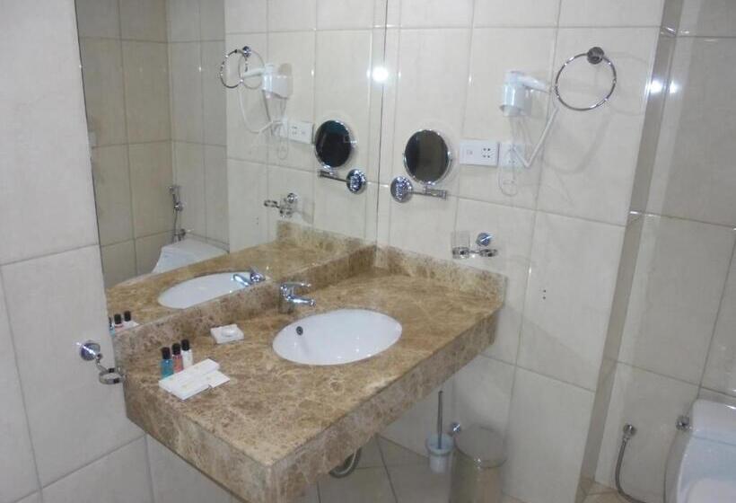 اتاق استاندارد با تخت بزرگ, Saromaria