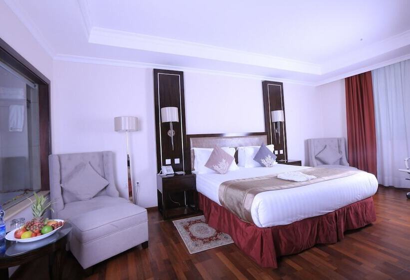 اتاق خانوادگی, Saromaria