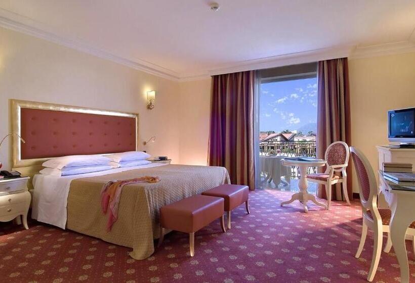 اتاق استاندارد با بالکن, Terme All'alba