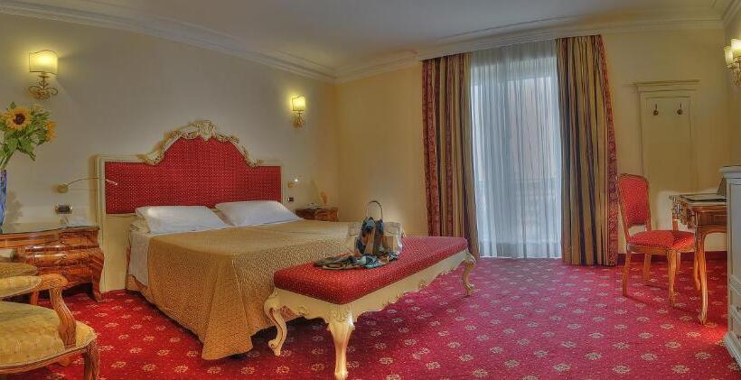 חדר סטנדרט עם מרפסת ונוף לגינה, Terme All'alba