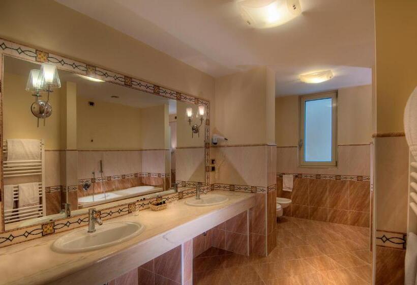 חדר משפחתי, Terme All'alba