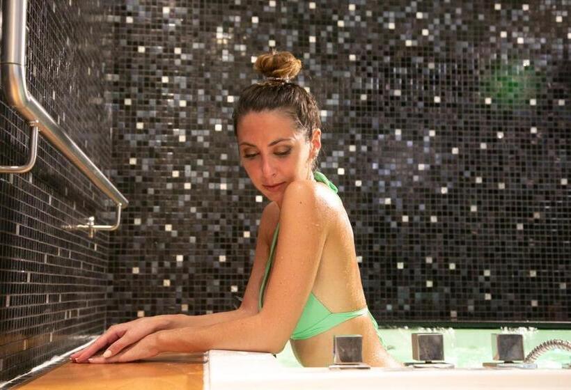 סוויטה עם ג'קוזי, Terme All'alba