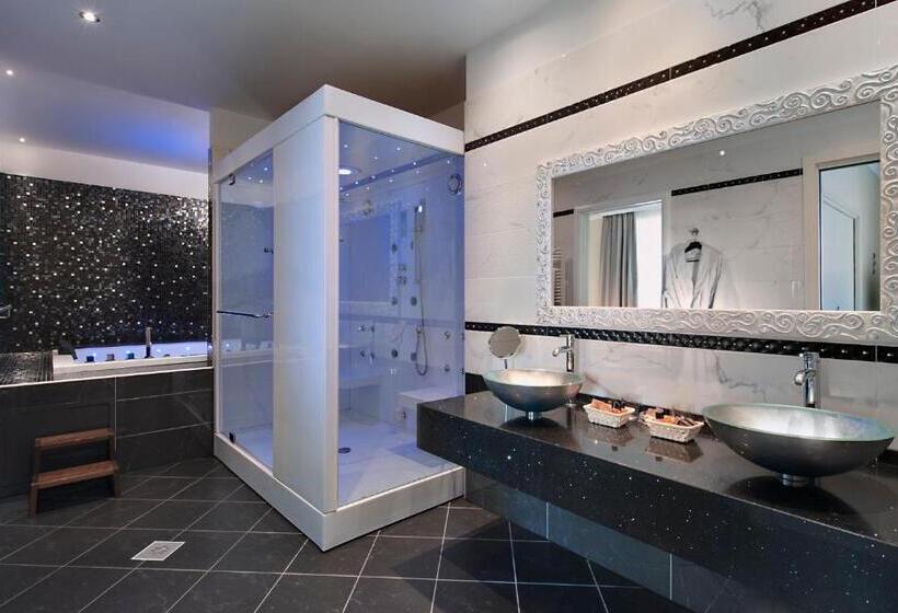 סוויטה עם ג'קוזי, Terme All'alba