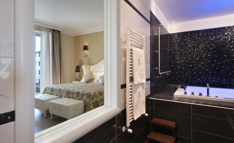 סוויטה עם ג'קוזי, Terme All'alba