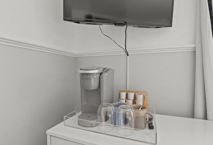 غرفة قياسية سرير كينج, The Seagrove Suites & Guest Rooms