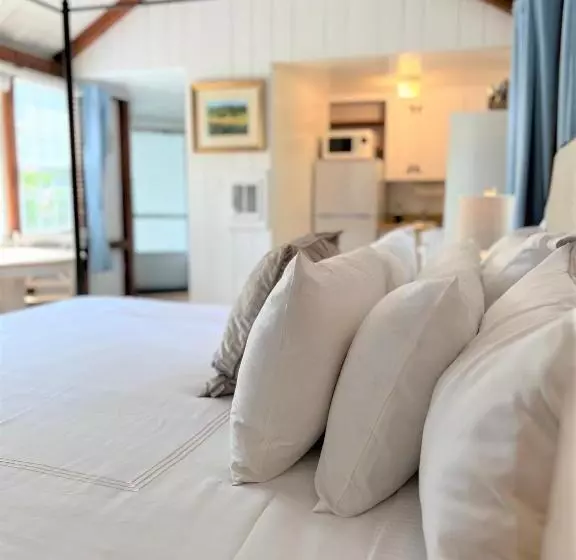 キングサイズベッドのデラックススイート, The Seagrove Suites & Guest Rooms