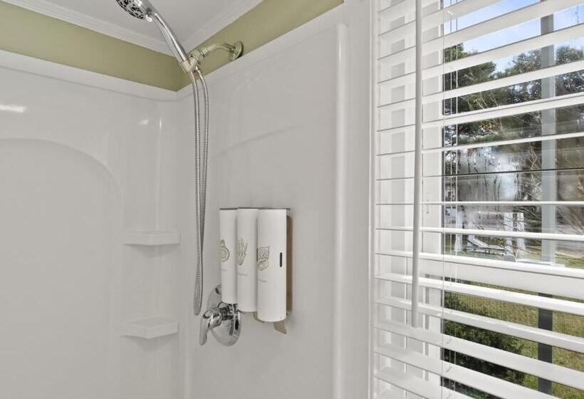 إستوديو قياسى سرير كينج, The Seagrove Suites & Guest Rooms