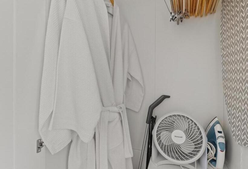 إستوديو قياسى سرير كينج, The Seagrove Suites & Guest Rooms