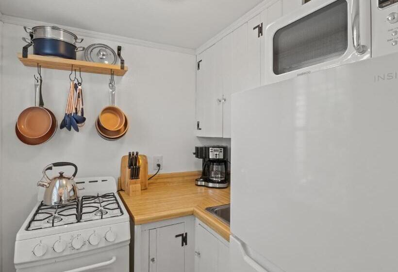 إستوديو قياسى سرير كينج, The Seagrove Suites & Guest Rooms