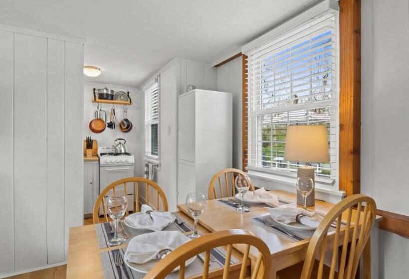 جناح غرفتين نوم, The Seagrove Suites & Guest Rooms