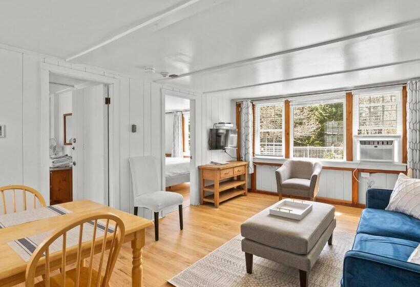 جناح غرفتين نوم, The Seagrove Suites & Guest Rooms